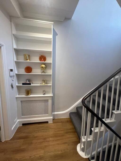 Apartmán Flat In The Heart Of Holland Park Londýn Exteriér fotografie